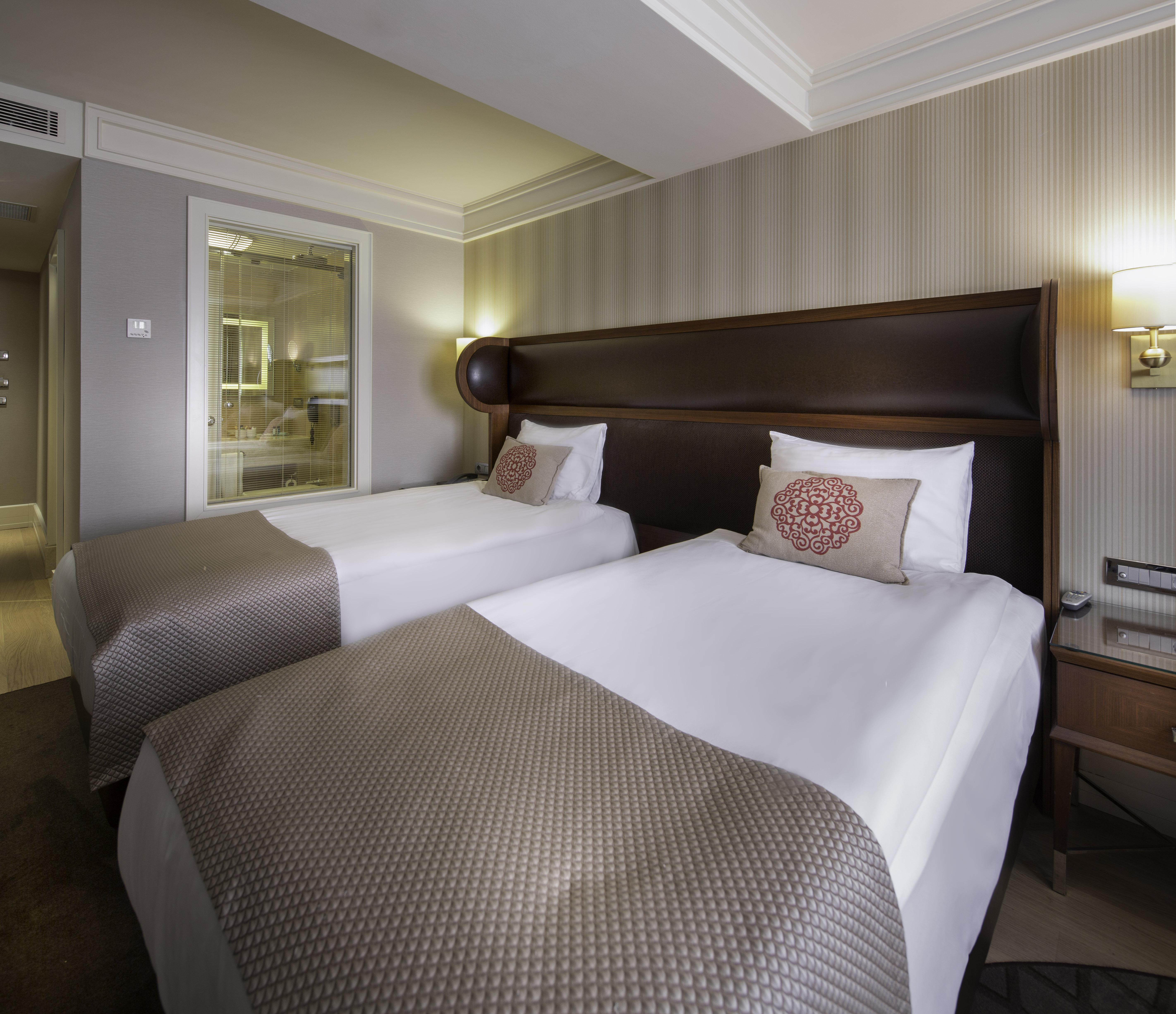 Titanic Comfort Sisli Istanbul Exterior photo