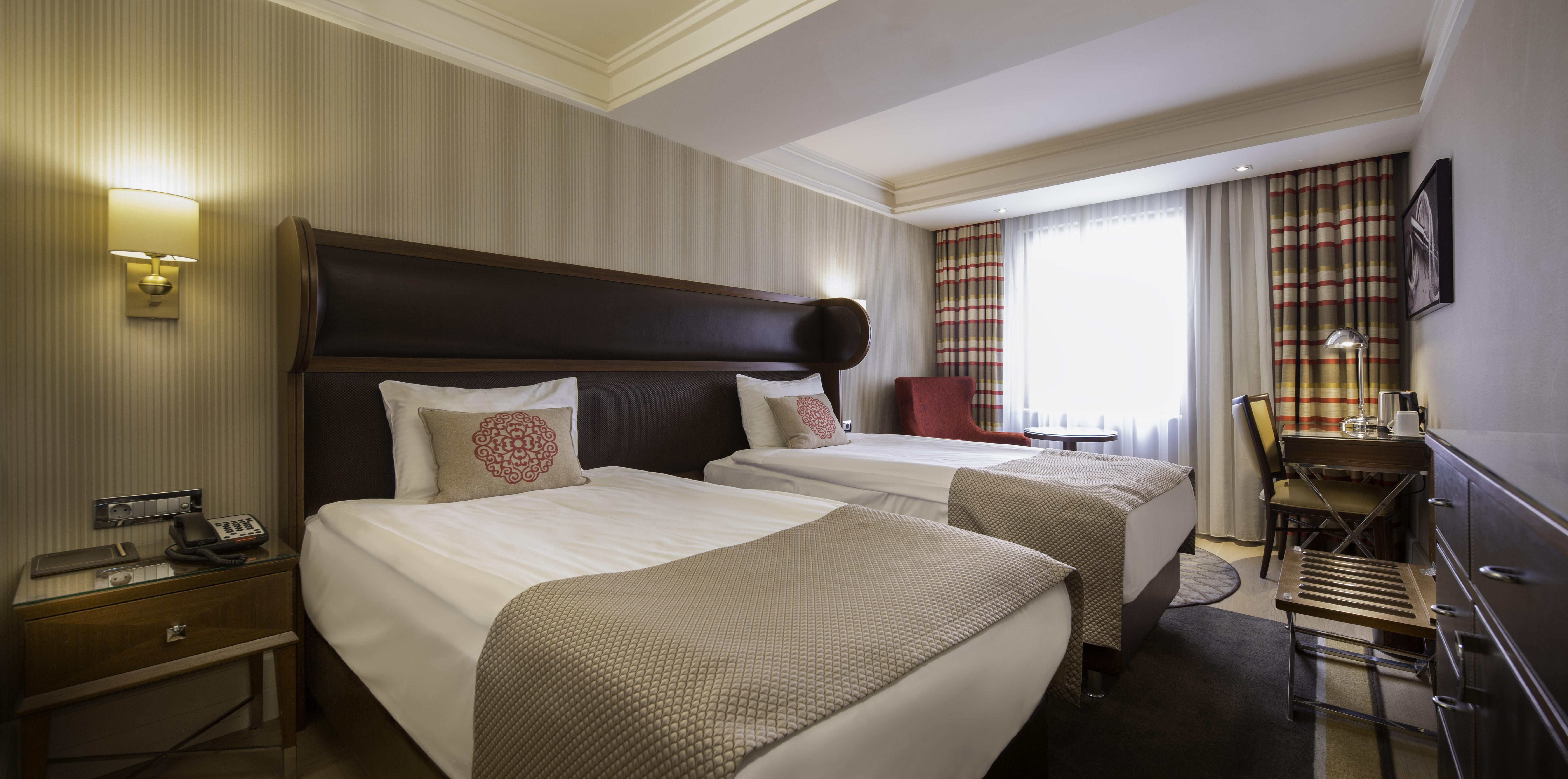 Titanic Comfort Sisli Istanbul Exterior photo